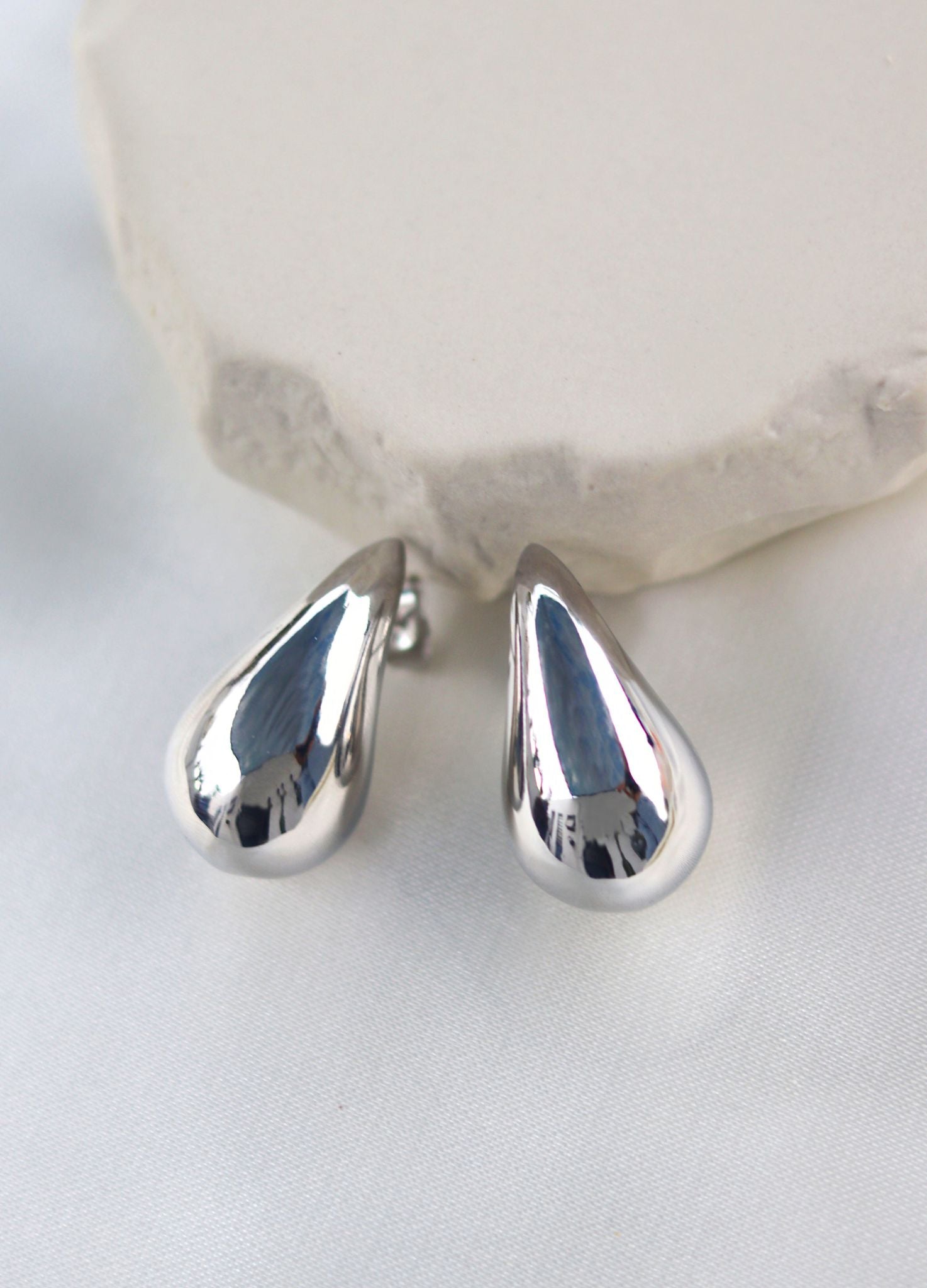 ARETES GOTA PLATA