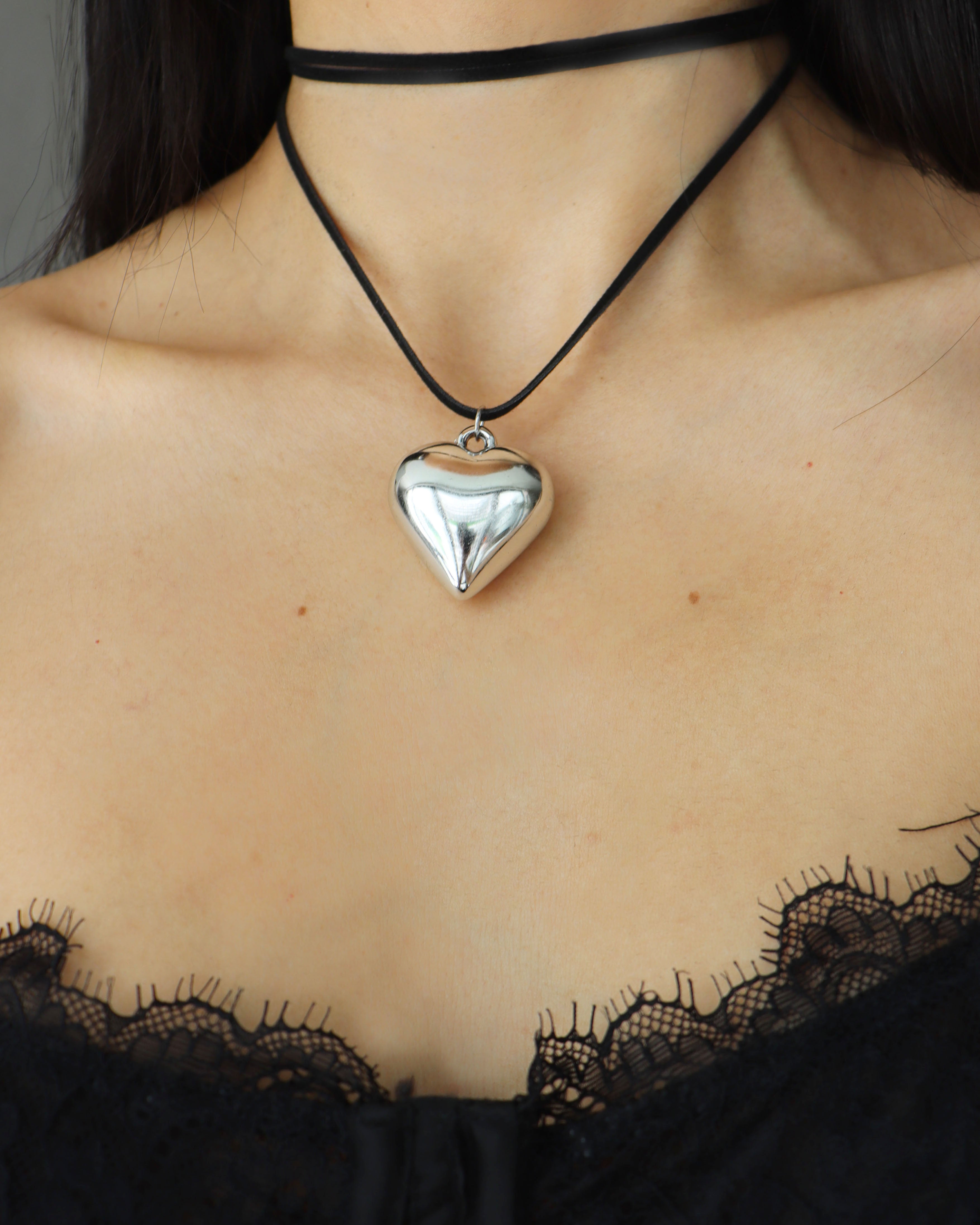 CHOKER ADORE 🤍