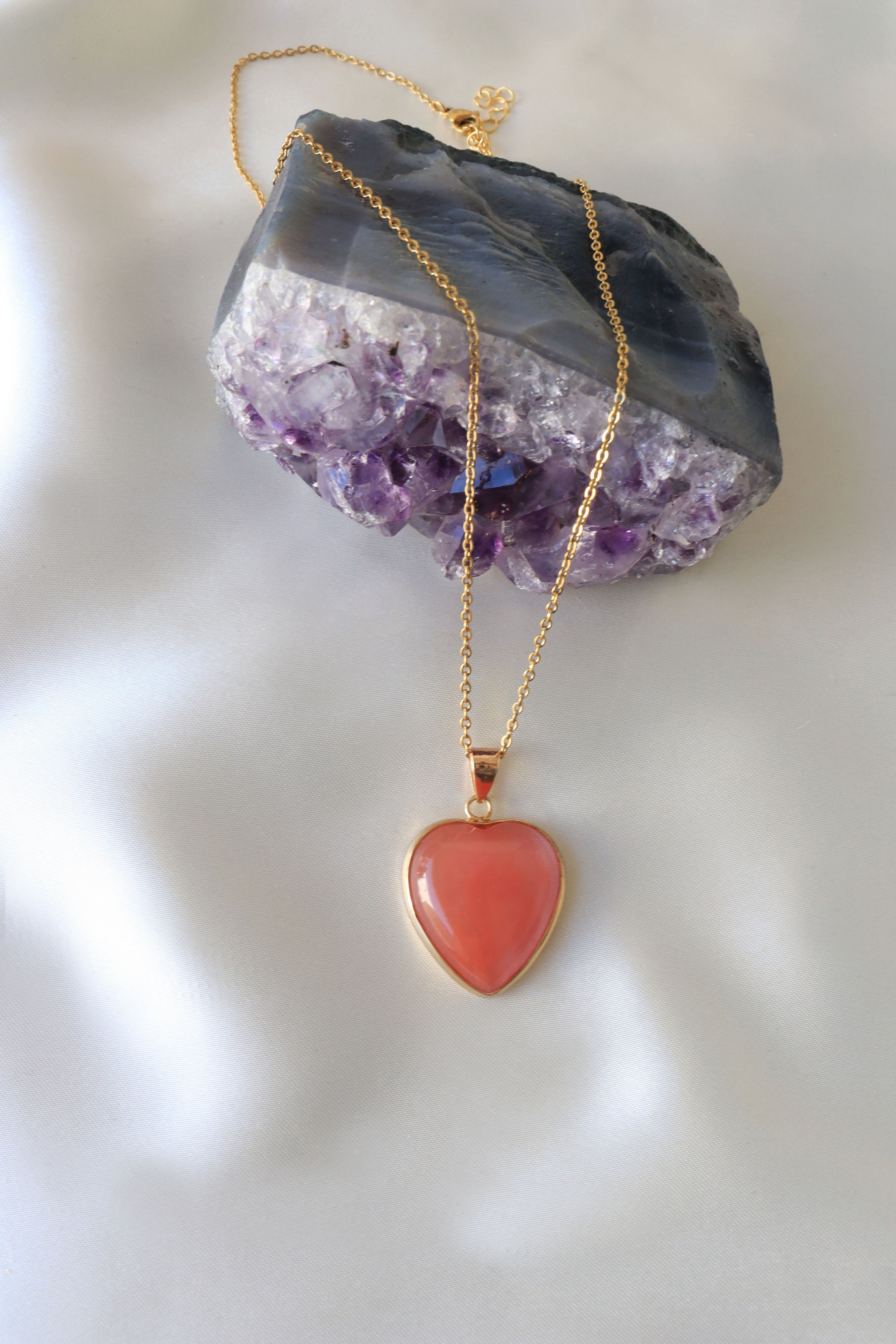 COLLAR CUARZO CHERRY CORAZÓN