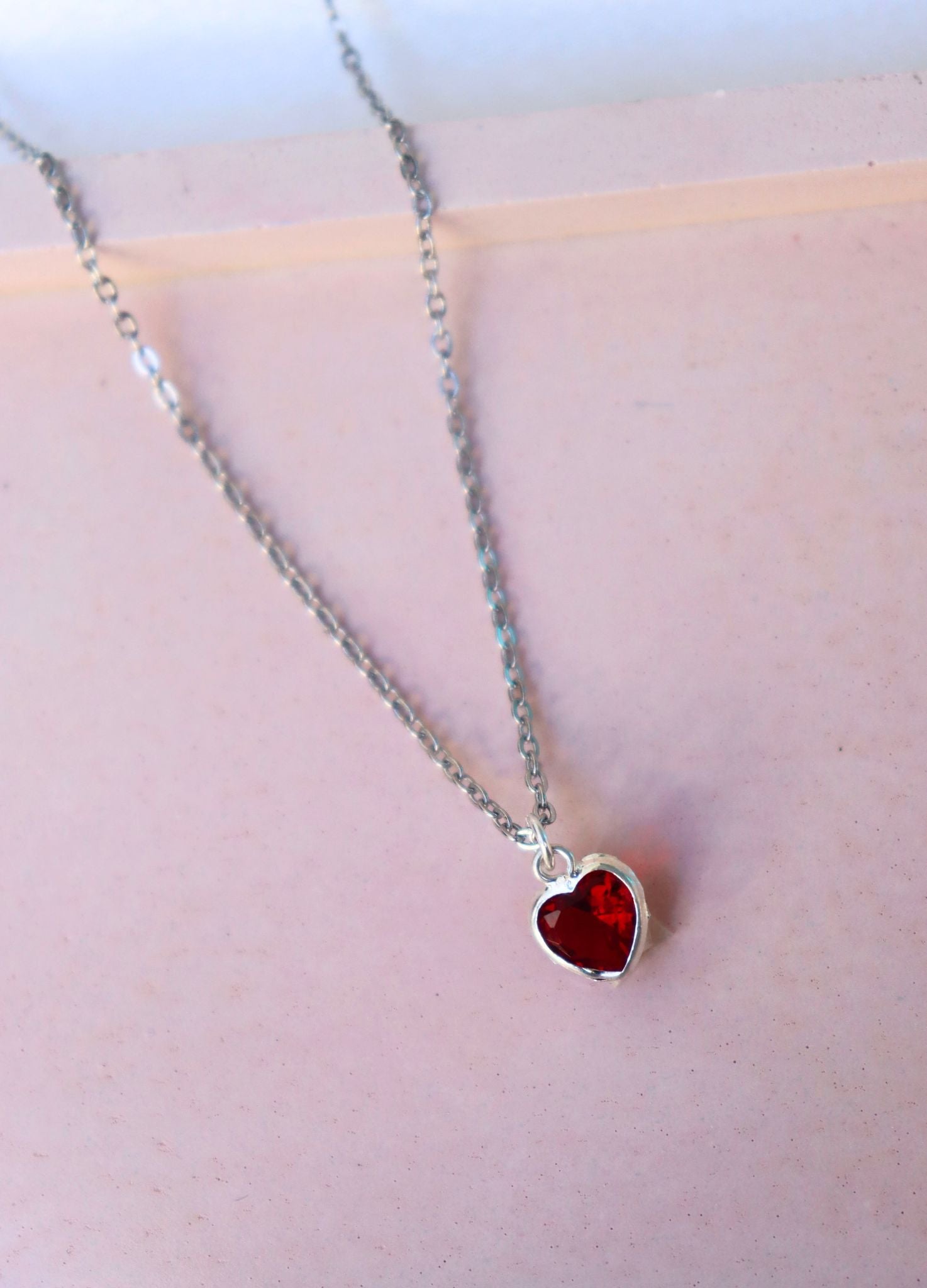 COLLAR SPECIAL PLATA ROJO